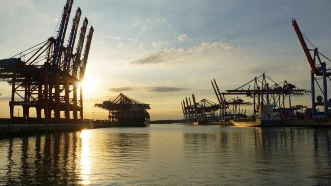 Le port de Chittagong au Bangladesh face à un différend de concession en plein essor d’investissements majeurs.