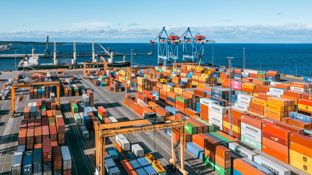 Le terminal HHLA investit dans des grues électriques.